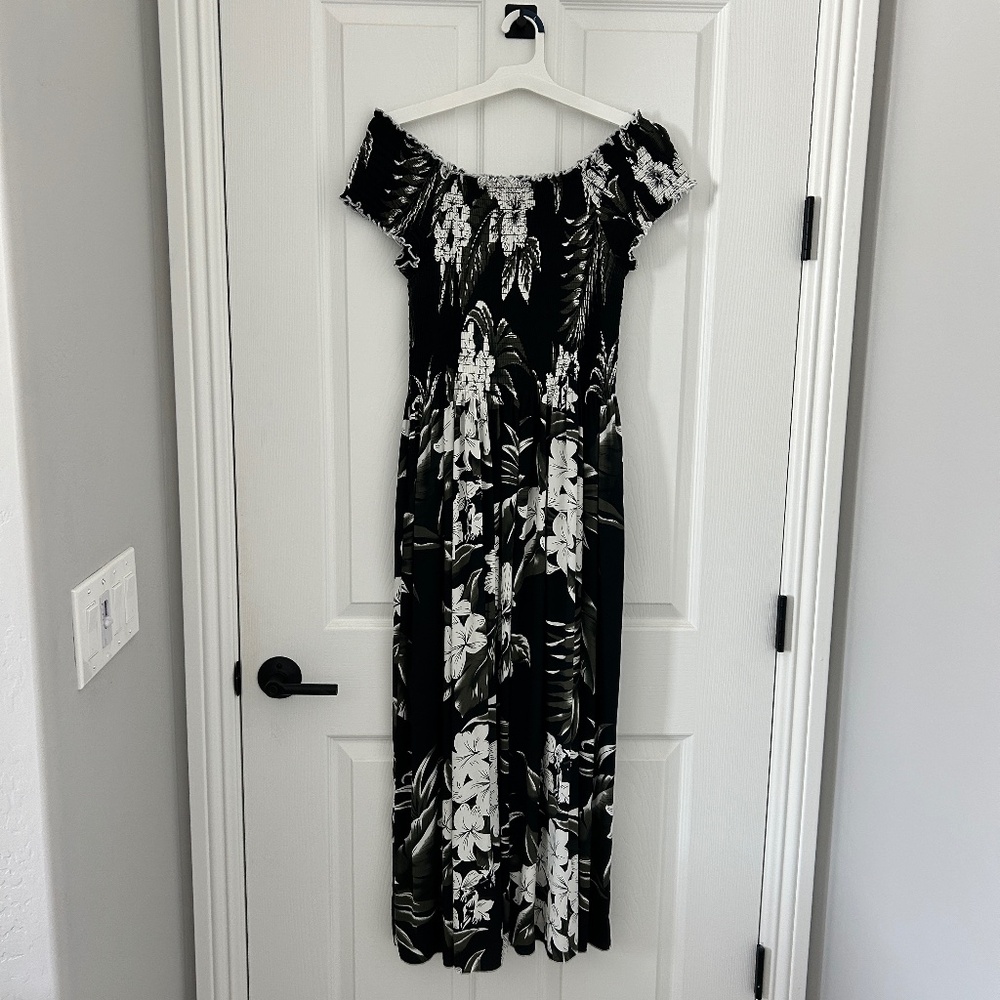 Maxi Dress, Black, White, and Green Floral Print, Boho Style